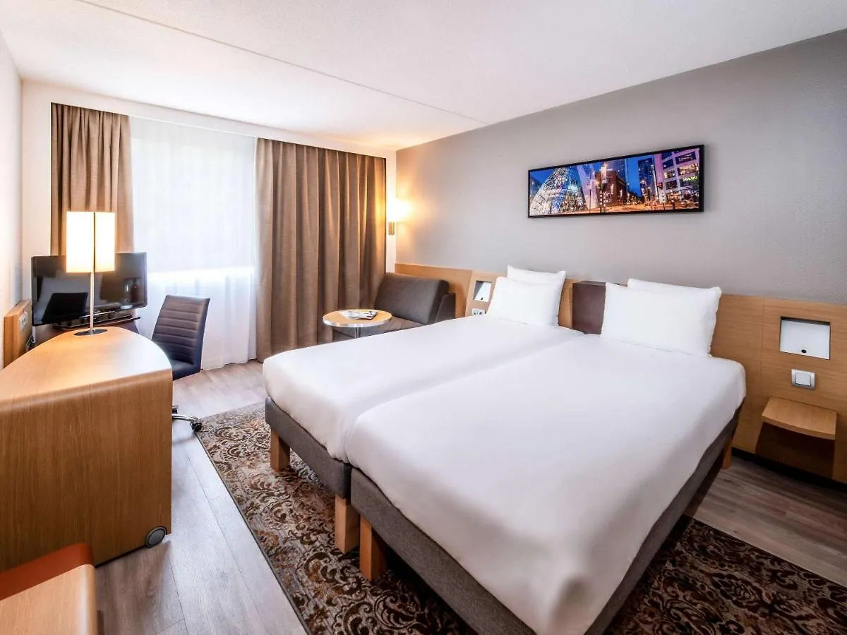 Novotel Rotterdam - Схидам 4*,